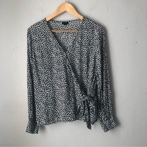 Talbots black and white wrap shirt long sleeved 100% viscose size large